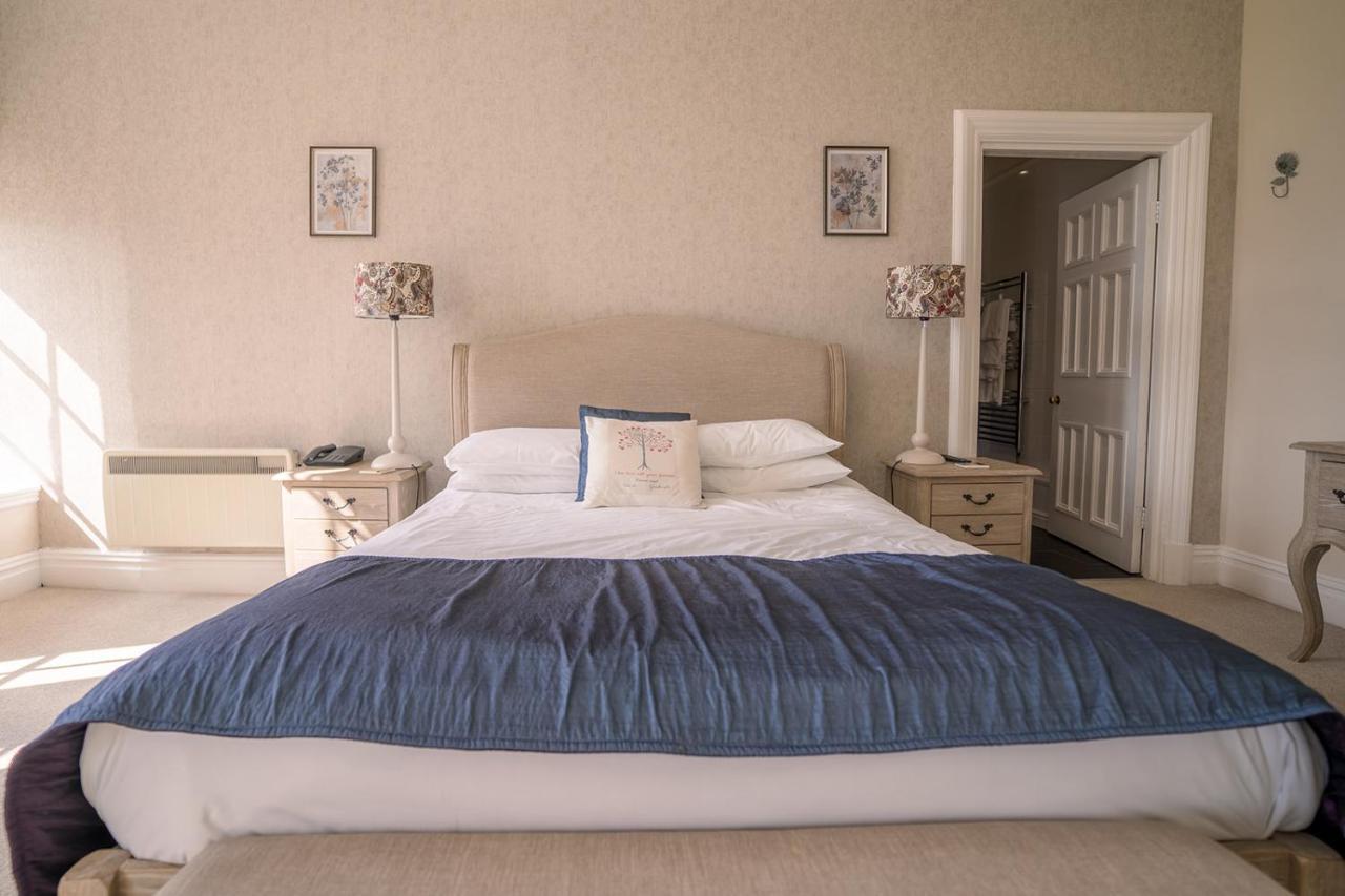 Гостевой дом Court Colman Manor Бридженд Экстерьер фото